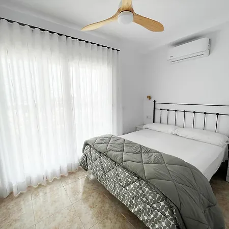 Atico Duplex 2 Reformado En Primera Linea De Playa Con Terrazas Y Vistas En Dénia