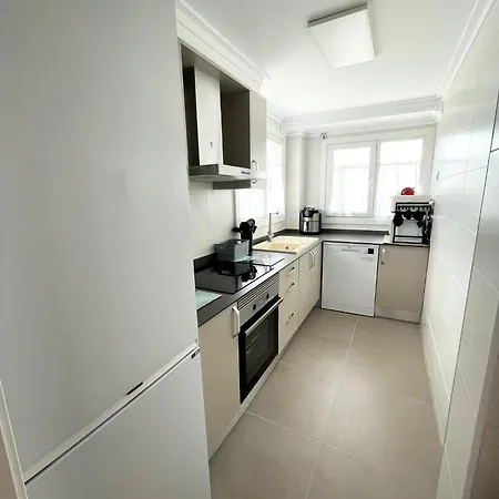Atico Duplex 2 Reformado En Primera Linea De Playa Con Terrazas Y Vistas En *