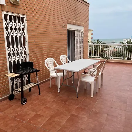 Atico Duplex 2 Reformado En Primera Linea De Playa Con Terrazas Y Vistas En